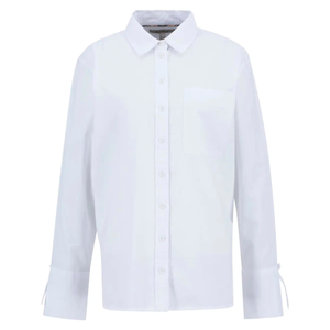 Paidassa on yksityiskohtina ylisuuri rintatasku, rusettikoristeet hihansuissa, logopainetut napit sekä Tartan -kuviointi kauluksen sisäpuolella.