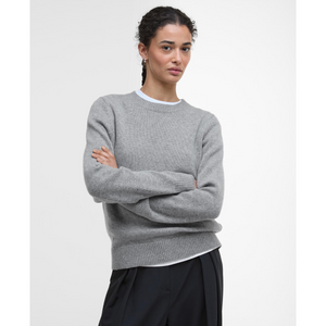 Neulepaita on rento ja mukava ja helppo yhdistellä monenlaisiin vaatteisiin.