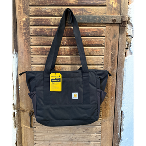 Kuvassa on Carhartt Classic Laptop Tote läppärilaukku joka on musta ja siinä on Carhartt logo
