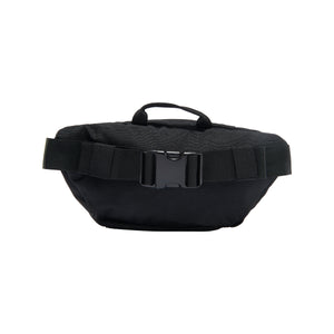 Vyölenkki on säädettävä ja tarpeeksi pitkä jotta laukkua voi käyttää myös poikittain olkapään yli vedettynä.