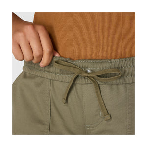 Housujen joustavassa vyötärössä on säädettävä nyörikiinnitys.