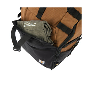 Repussa on joustavat ulkotaskut.