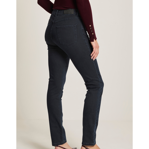 Malli sopii niin arkeen kuin toimistotyöhön ja on mukava päällä strech -materiaalin ansiosta.