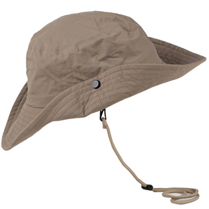 Khakinvärinen Boonie Hat on leveälierinen ja sopii kaikenlaiseen ulkoiluun.