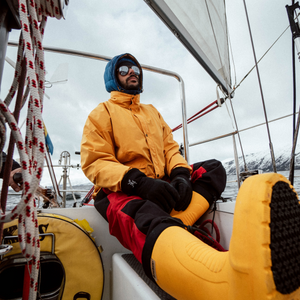 Huippumateriaalit tekevät niistä täydellisen valinnan merelle, vuoristoon ja ulkoilmaelämään.
