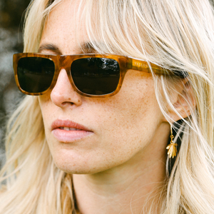 Tämä malli on suunniteltu erityisesti naisten kasvoille.