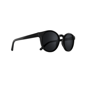 Erittäin kevyt asetaattikehys painaa vain 32 grammaa.