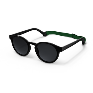 Kehyksen väri on musta ja linssien väri smoke. Lasien mukana toimitetaan säädettävä päänauha.