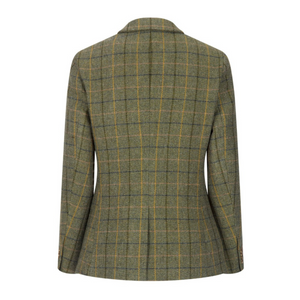 Takaa kuvatussa bleiserissä näkyy takahalkio sekä bleiserin naisellinen muotoonleikkaus.