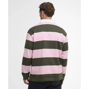 Barbour Broome rugbypaita mallin päällä takaapäin kuvattuna.