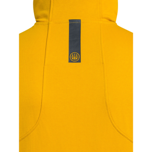 Kuvan keltaisessa Beretta -hupparissa on niskassa harmaa logomerkki.