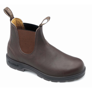 Kuvassa on Blundstone 550 Classics Walnut Brown Chelsea-tyyppinen nahkakenkä.