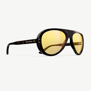 Vallon Moto Aviators Royal Enfield -aurinkolasit sivusta kuvattuna.