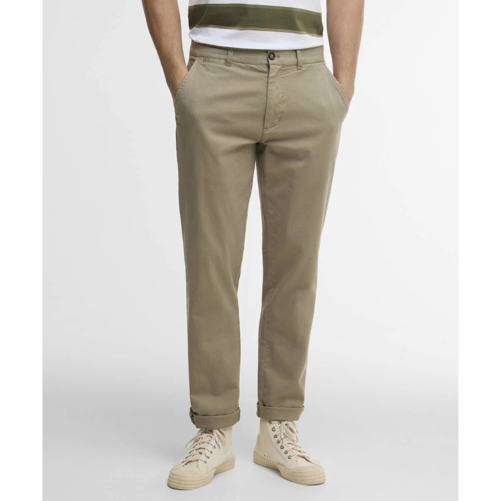 Barbourin miesten chinot sopivat hyvin rentoon ja siistiin pukeutumiseen.