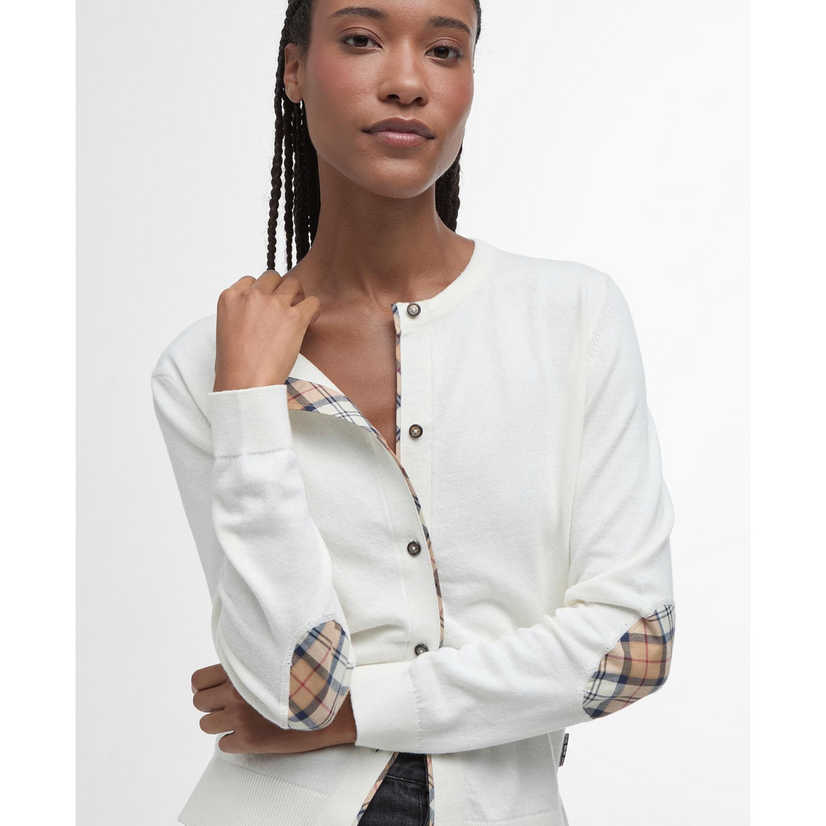 Nappilistassa sekä kyynärpaikoissa on klassista Hessian Tartan -kuosia.