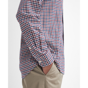 Barbour Finkle Tailored Gingham Shirt miesten kauluspaita, punaruudullinen