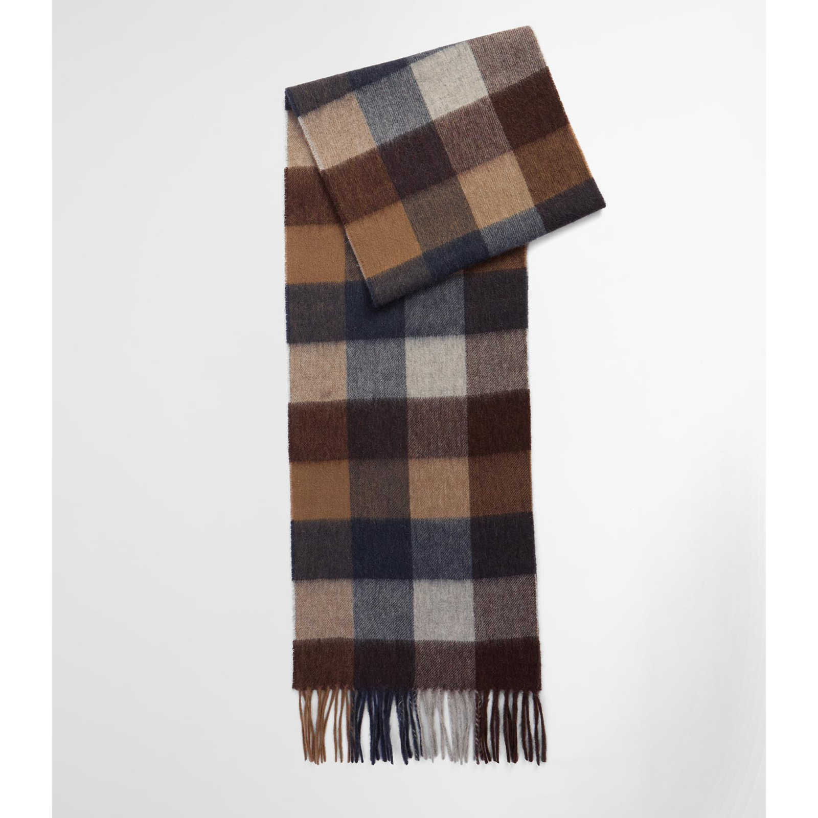 Kuvassa on klassinen Tattersall -ruutukuvioinen villahuivi sinisen ja beigen sävyissä.