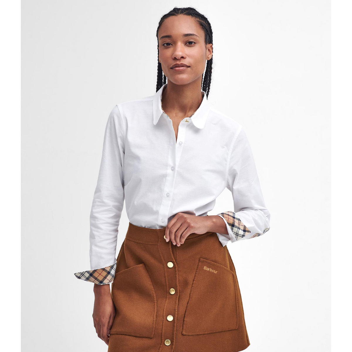 Tässä paitapuserossa on klassinen Bay Tartan -kuosi hihansuissa sekä kauluksessa ja kyynärpäissä.