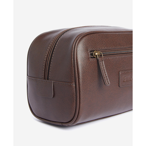 Barbour Leather Washbag nahkainen kosmetiikkalaukku