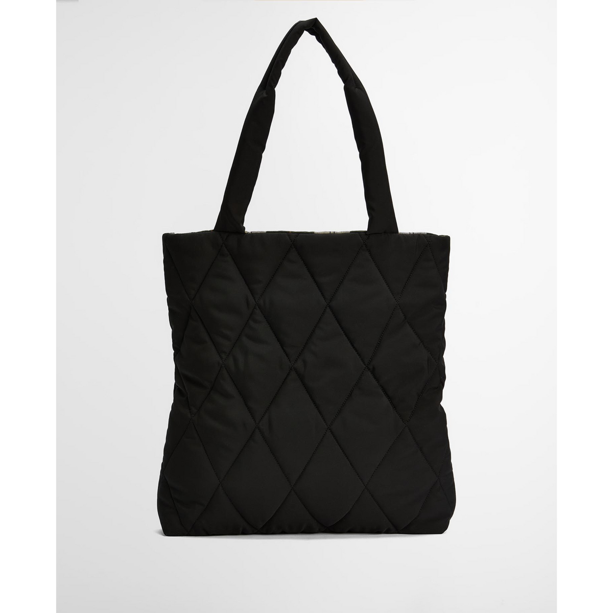 Kuvassa on musta, timanttitikattu, tyylikäs kangaslaukku.