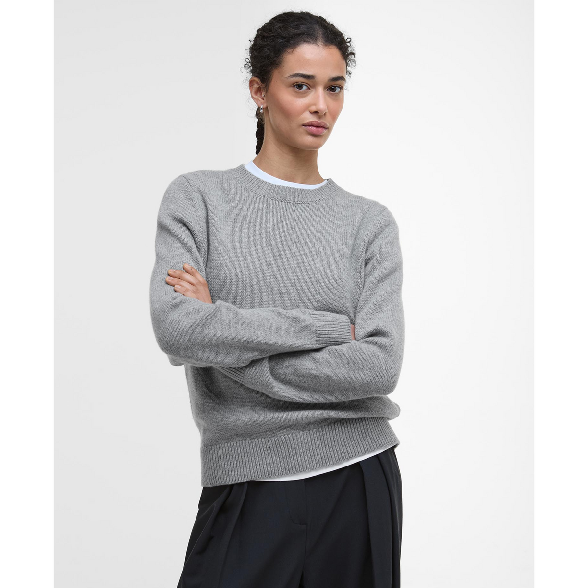 Neulepaita on rento ja mukava ja helppo yhdistellä monenlaisiin vaatteisiin.