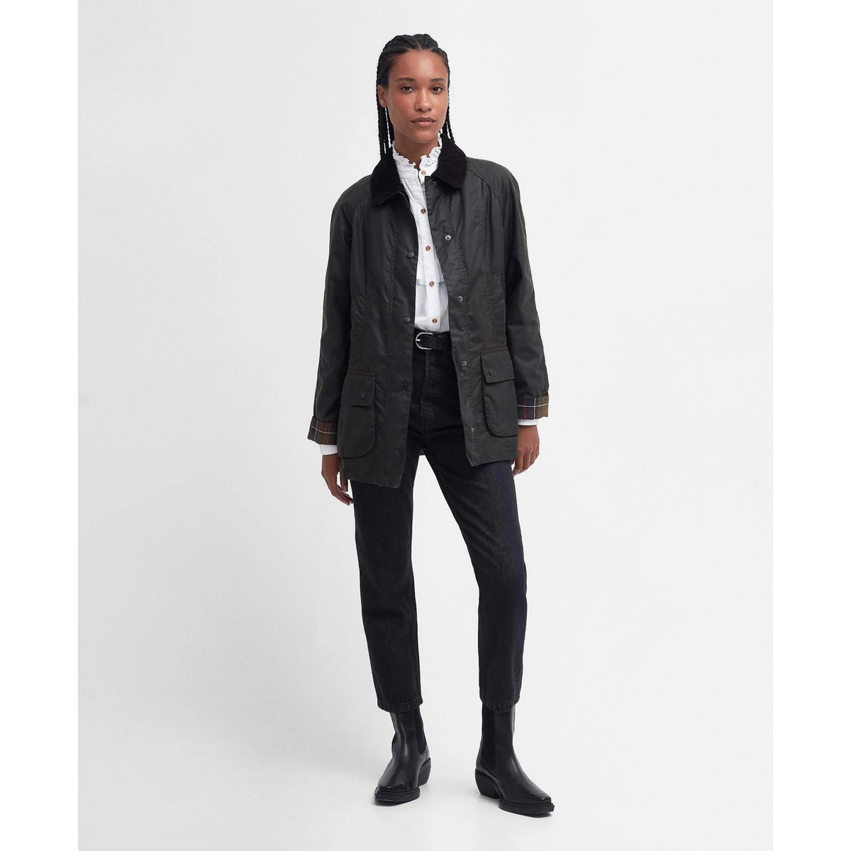 Takki sopii monenlaiseen käyttöön ja pukeutumistyyliin niin maaseudulle kuin kaupunkiin.