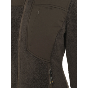 Kuvassa on ruskea, lämmin ja hengittävä naisten fleece-takki jonka rinnassa on radiotasku antenniaukolla.