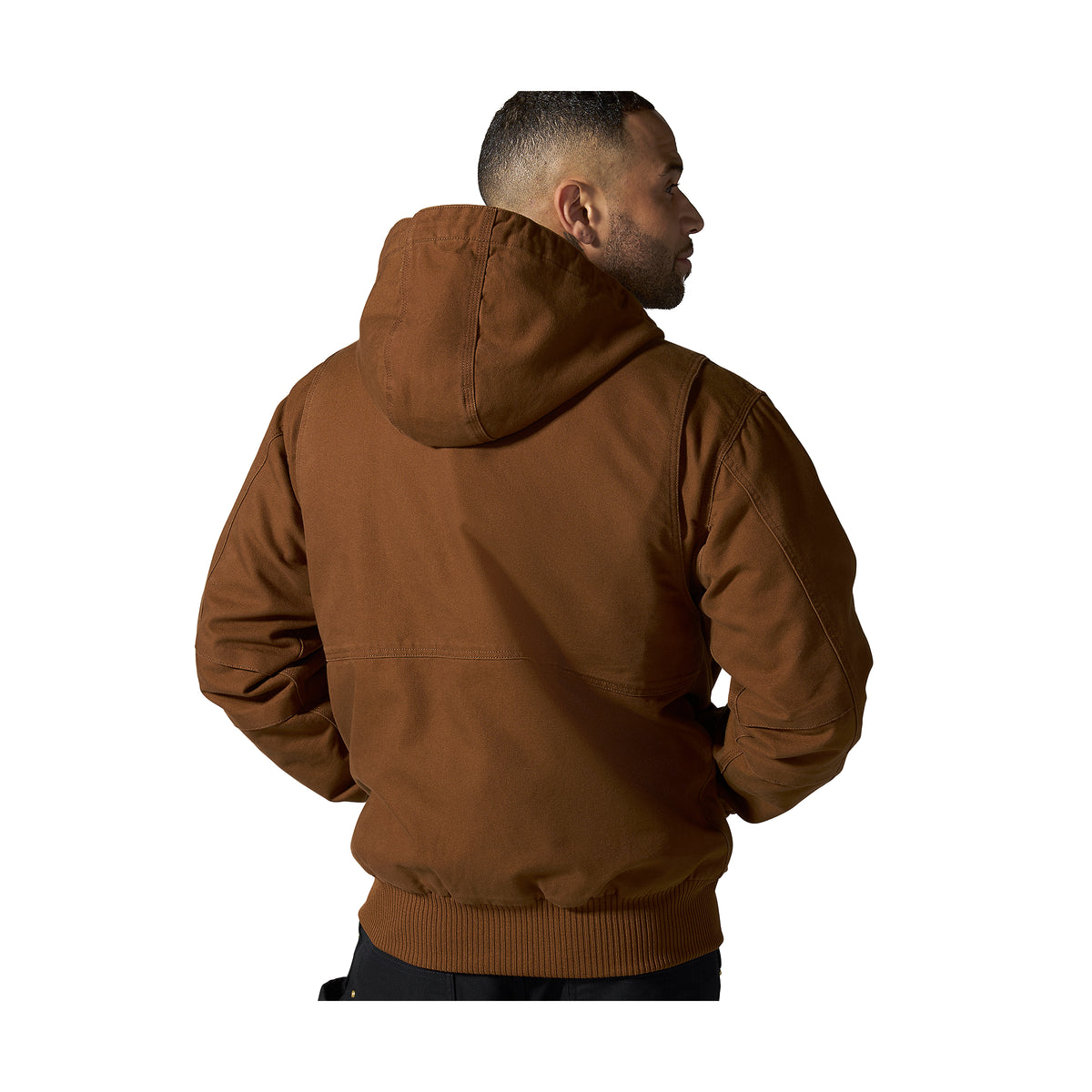 Takissa on tilava leikkaus joten siinä on mukava liikkua.