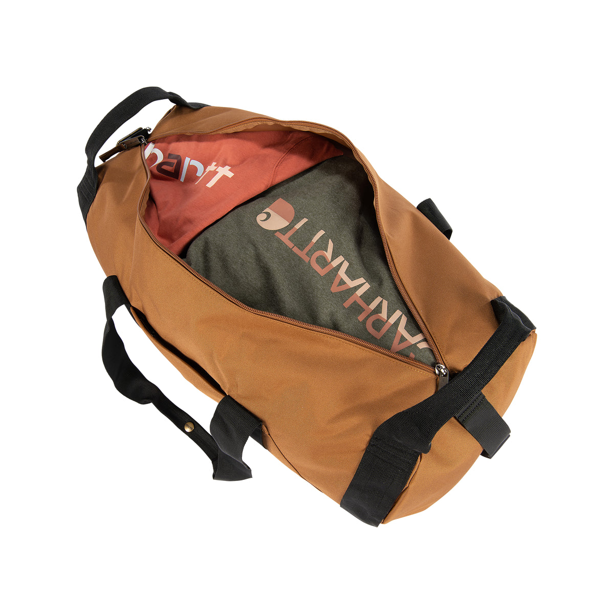 Kuvassa on Carhartt Classic Round Duffel laukku. Putkilaukkuun mahtuu hyvin esimerkiksi vaatteet joita viikonloppu reissulla tarvitsee. 