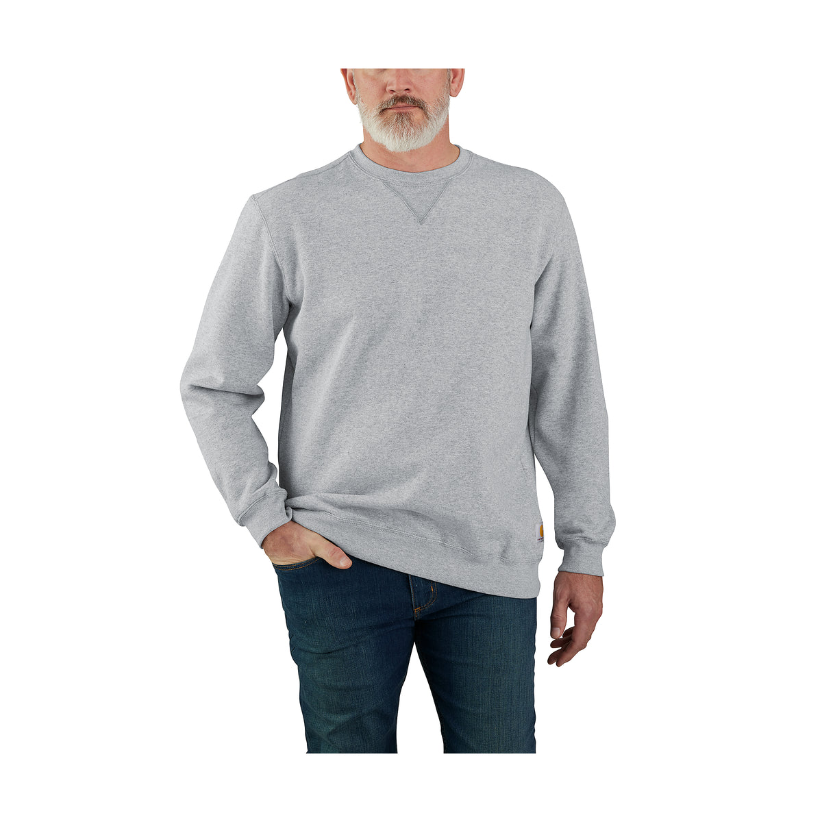 Miehellä on päällä Carhartt K124 College. Paita on väriltään harmaa ja siinä on resori kaula-aukossa.