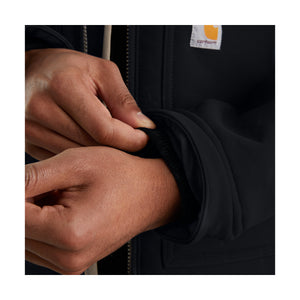 Takissa on ribbineulotut piiloresorit.