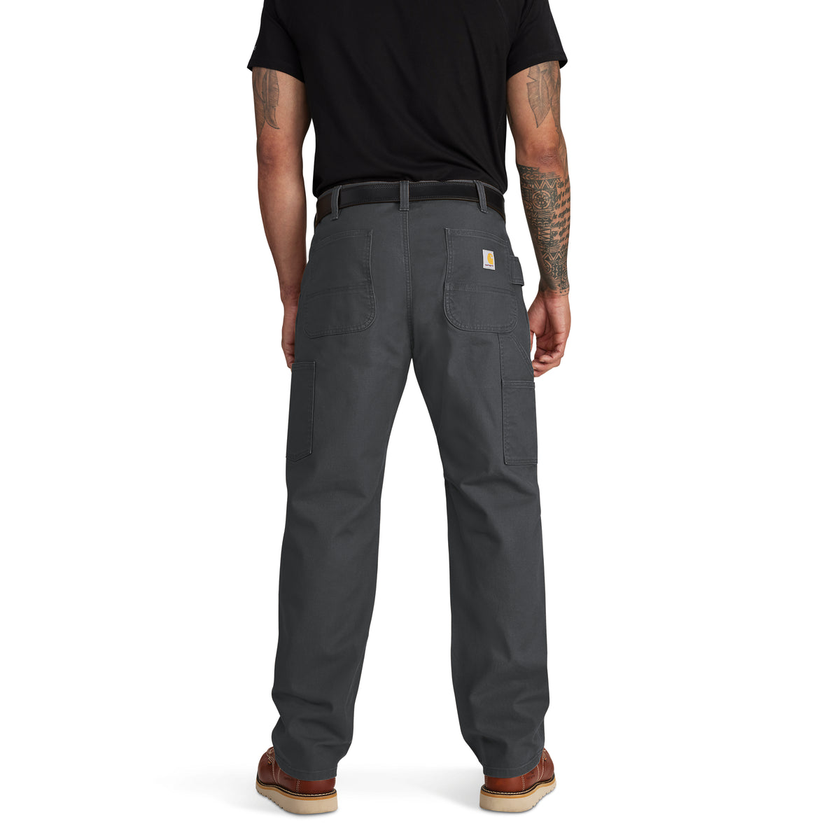 Housuissa on paljon käteviä taskuja, vahvistetut takataskut sekä jämäkät vyönlenkit.