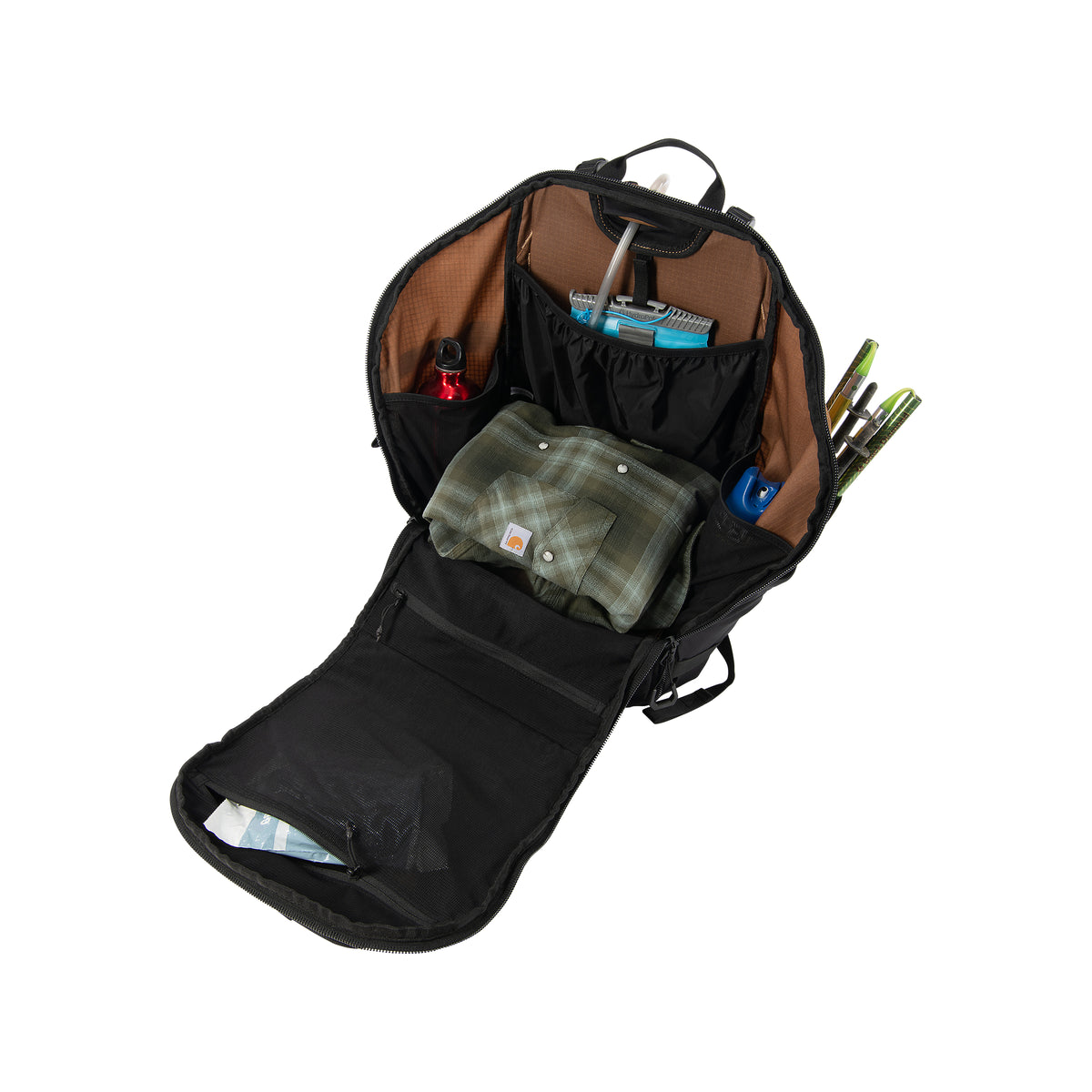 Repussa on useita joustavia taskuja ja lokeroita sekä sisällä että ulkopuolella.