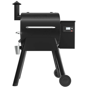 Kuvassa on Traeger Pro 575 pellettigrilli edestä päin kuvattuna.