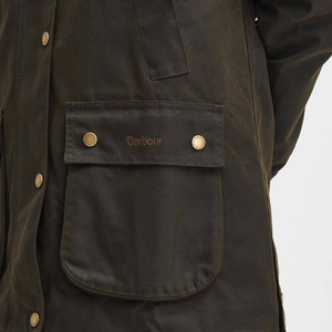Barbour Acorn Wax Jacket naisten öljykangastakissa on tilavat etutaskut.