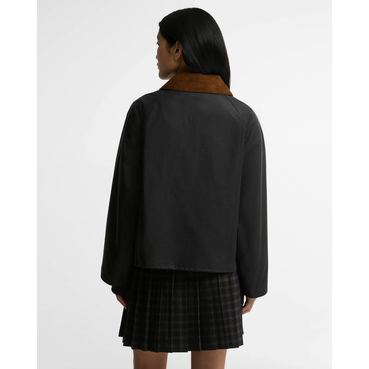 Barbour Arlene Wax Jacket naisten öljykangastakki, navy, kuvattuna takaalta.