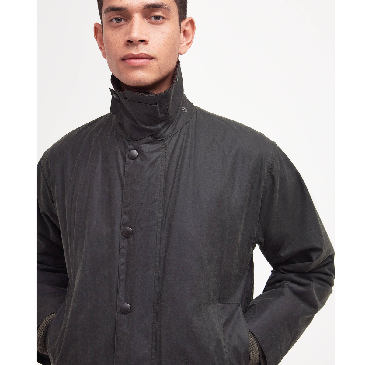 Barbour Border Wax Jacket miesten öljykangastakki, lähikuva kauluksesta.