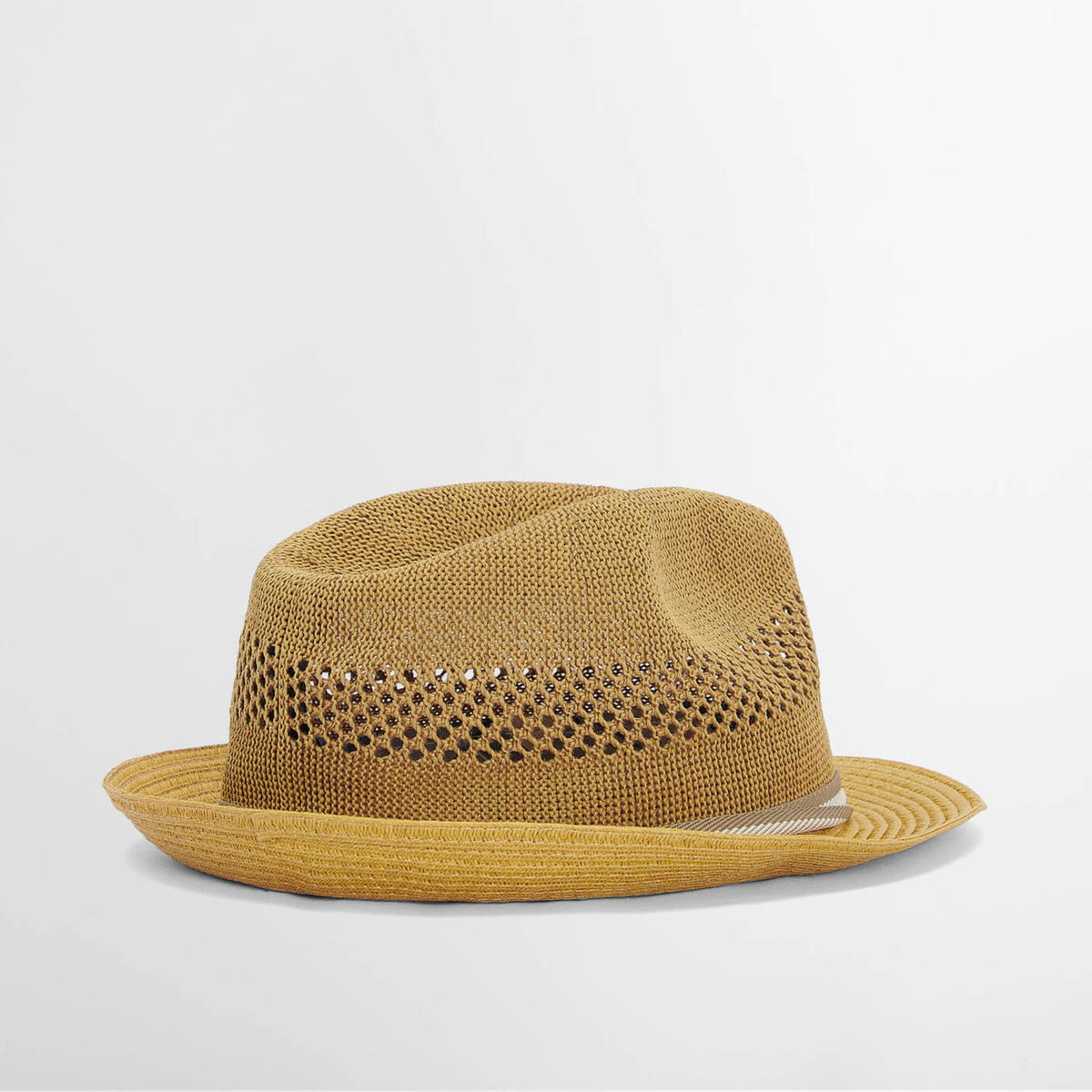 Luonnonruskea Barbour Craster Trilby kesähattu takaa kuvattuna.
