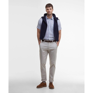 Barbour Deerpark -kauluspaita sopii niin rentoon  kuin siistimpäänkin pukeutumiseen.