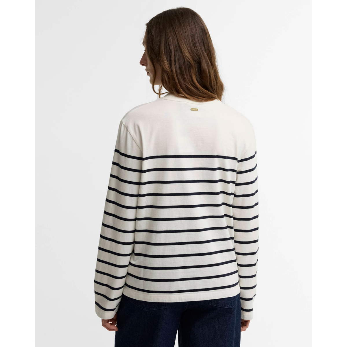 Barbour Harling Top naisten puuvillapaita, valkoinen/siniset raidat. selästä päin kuvattuna.