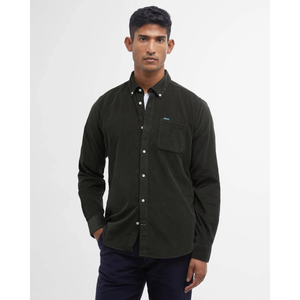 Barbour Ramsey miesten vakosamettipaita, metsänvihreä, Edestä kuvattuna.