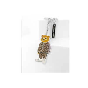 Kuvassa Baron Filou avaimenperä jossa nallella on verkkapuku päällä.