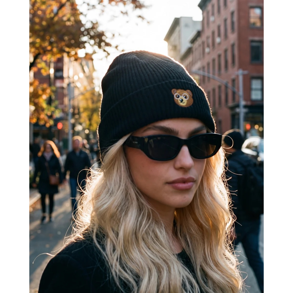 Baron Filou Cotton Beanie, black, Kuvattuna mallin päässä.