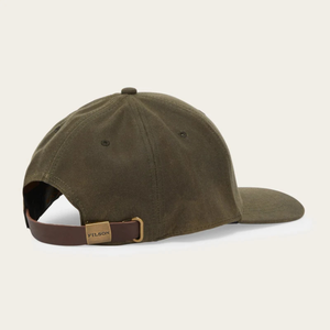 Filson Logger Cap Oil Finish Tin Cloth lippalakki, oliivinvihreä, säädettävä kiristysnauha