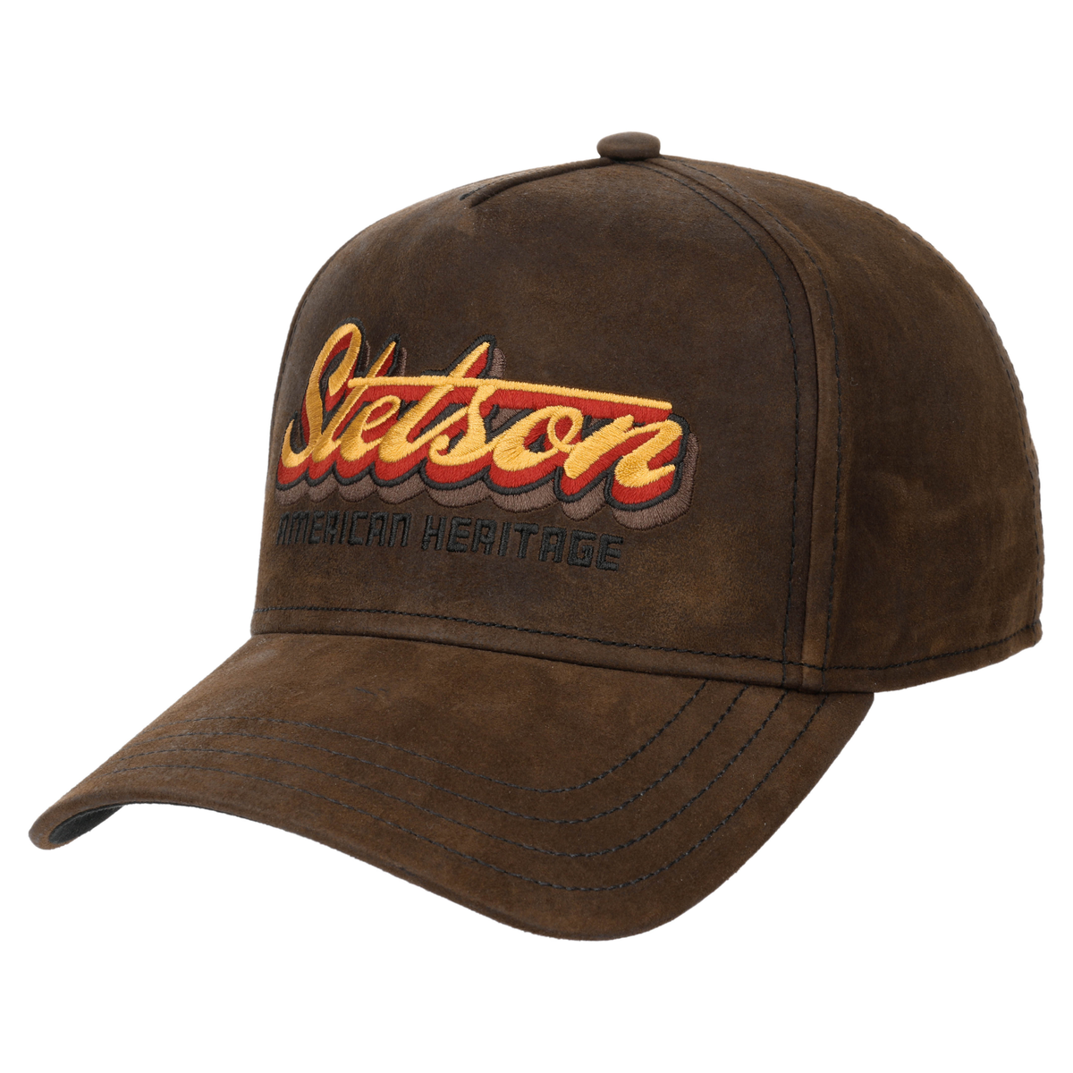 Kuvassa on ruskea mokkanahkainen Stetson lippis jossa on punakeltainen Stetson logo etuosassa.