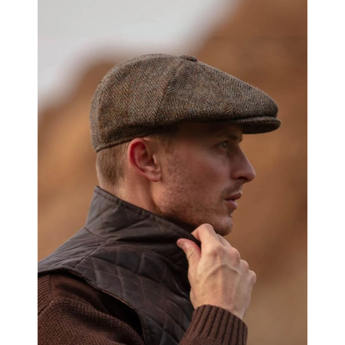 Walker and Hawkes Harris Tweed 8-panel Thomas Baker Boy Cap, Charcoal