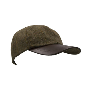 Walker and Hawkes Derby Tweed Hoaden – lippalakki, etuviistosta kuvattuna.
