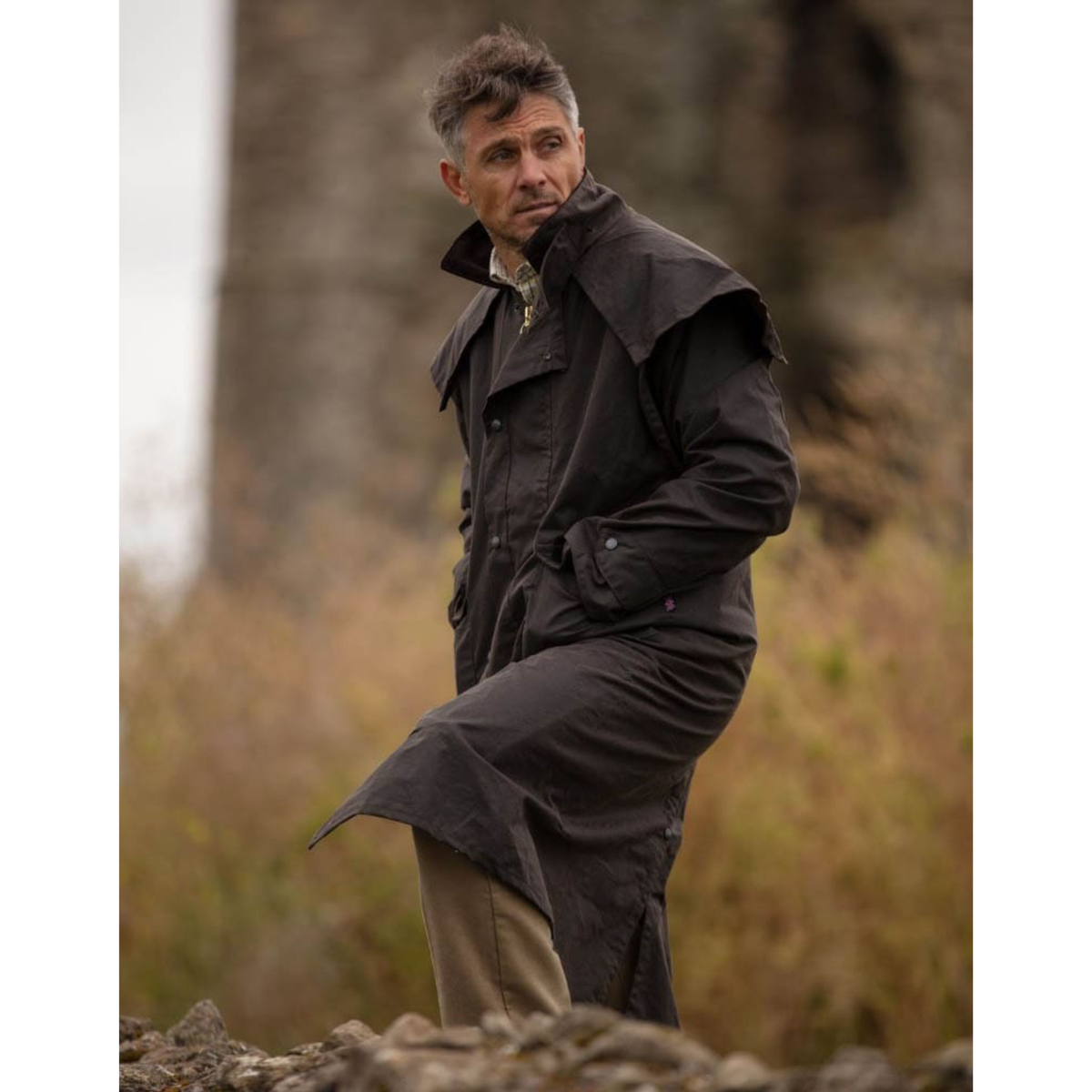 Walker and Hawkes Stockman Cape Coat öljykangastakki Unisex, ruskea