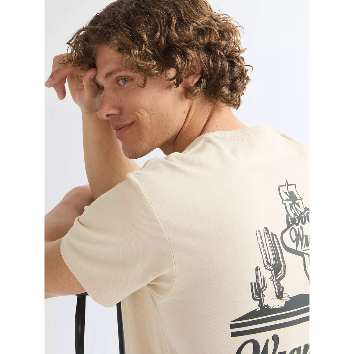 Wrangler Vintage Tee Almond Milk miesten t-paita, luonnonvalkoinen